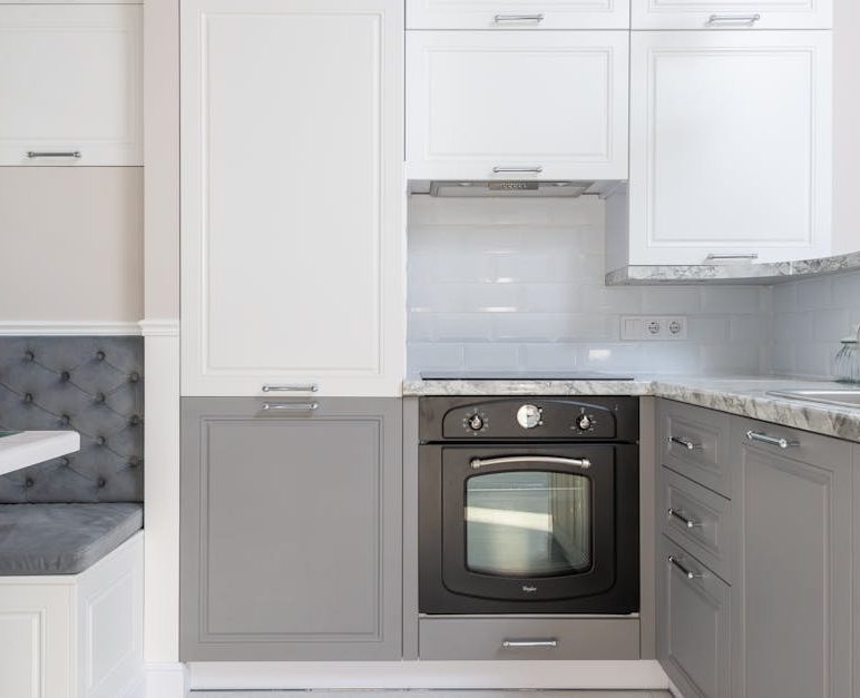 Meble z PCM w domu – jak regał lub ława mogą magazynować ciepło i chłód dla oszczędniejszego, cichszego komfortu